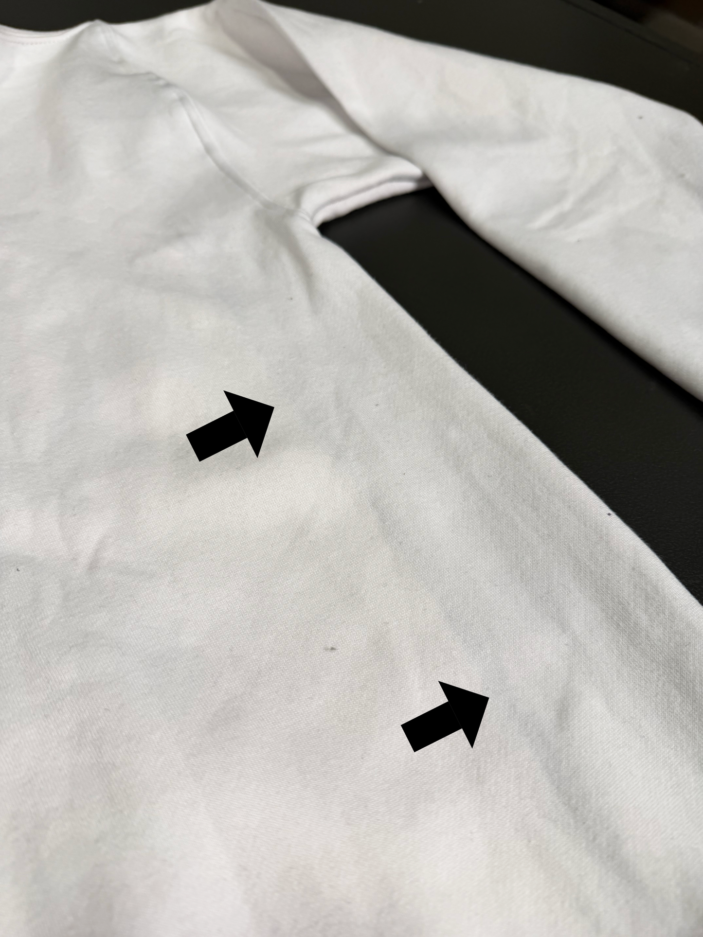 DEFECT #7 black / white (medium)