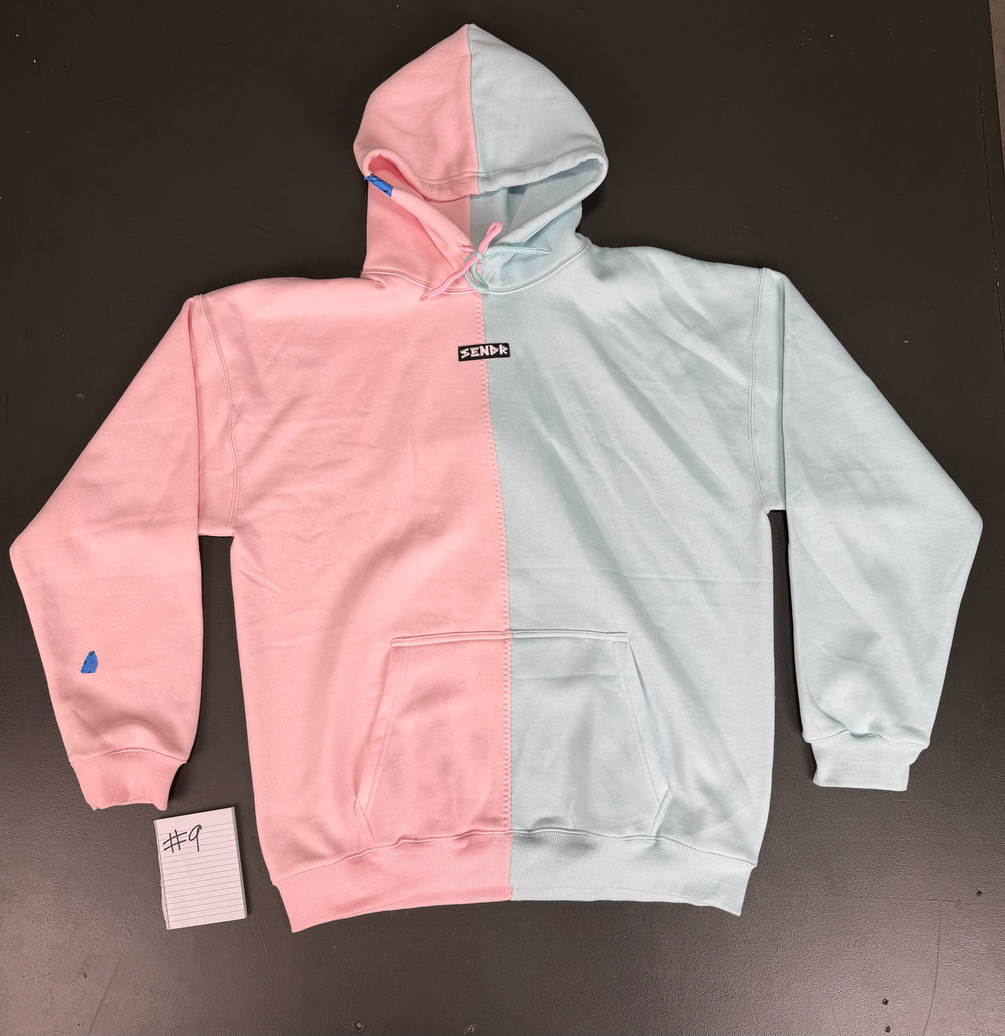 DEFECT #9 light pink / light blue (XL)